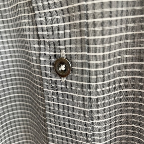 Men's Maker & Company Casual Short Sleeve Button Down, Size L - Picture 4 of 5